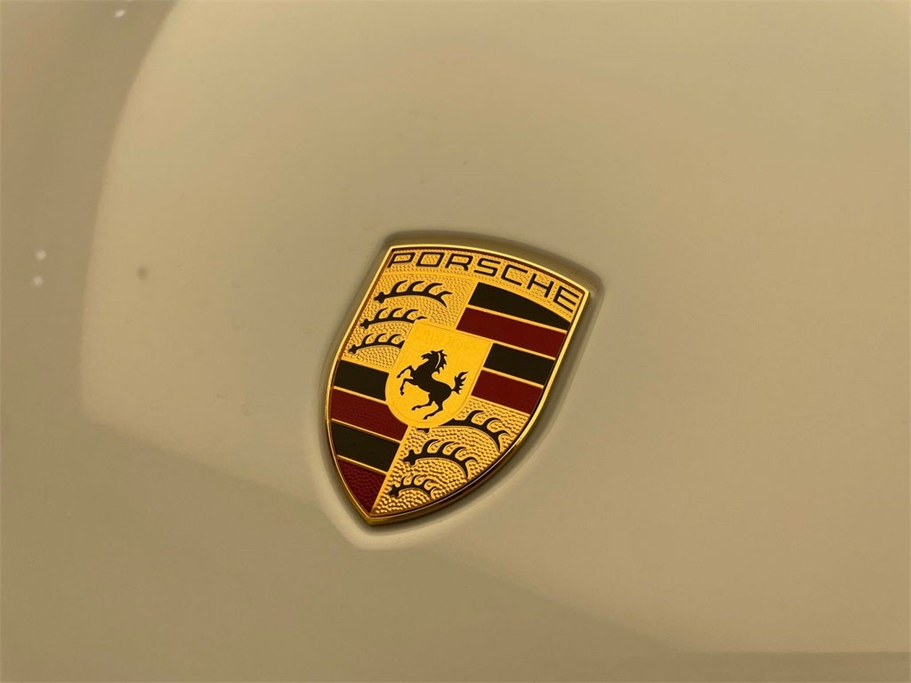 2026 Porsche Macan Base