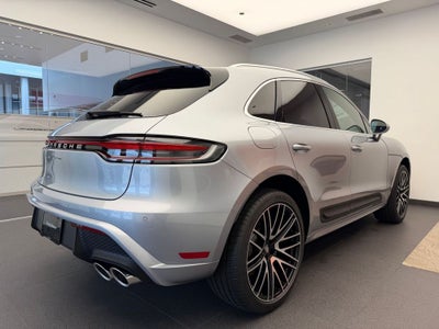 2026 Porsche Macan Base