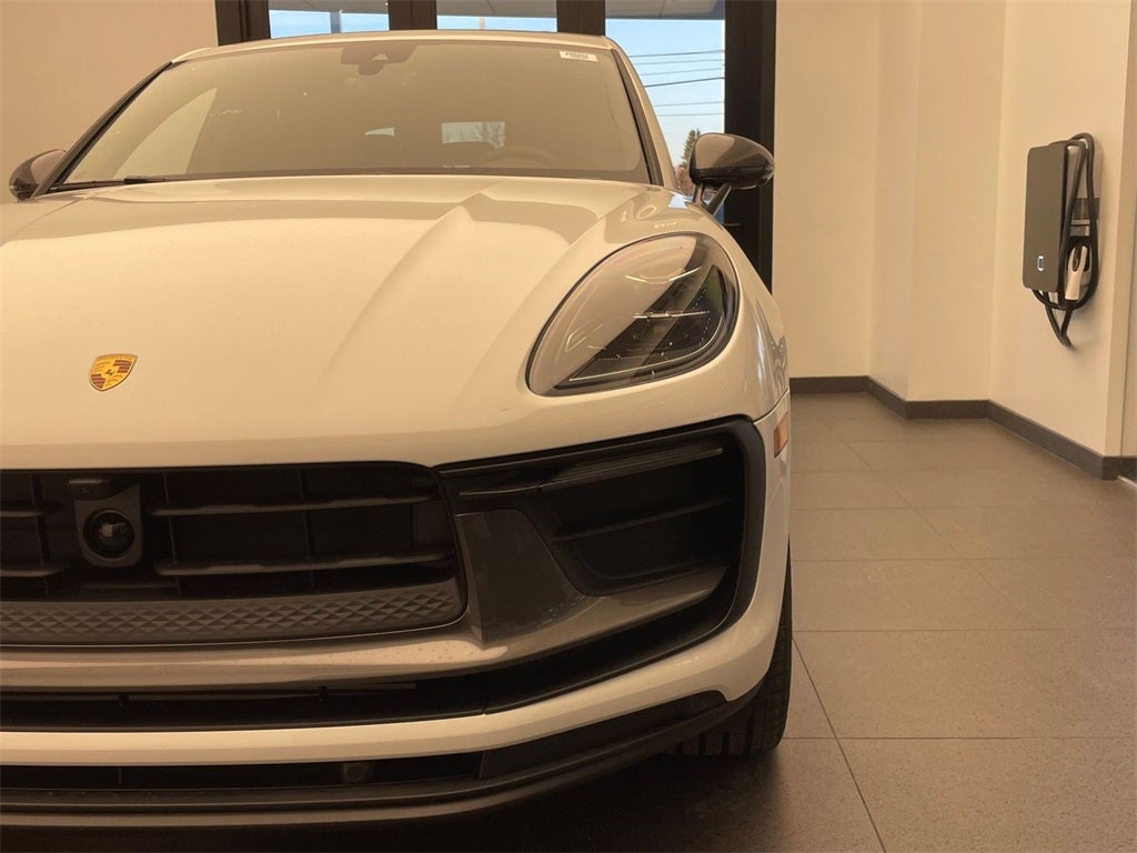 2026 Porsche Macan T