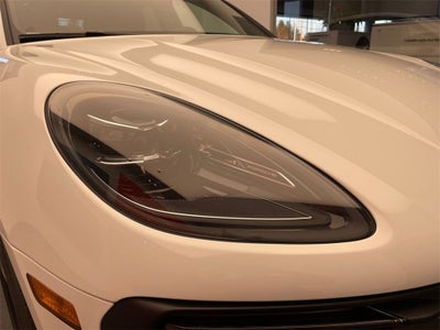 2026 Porsche Macan T