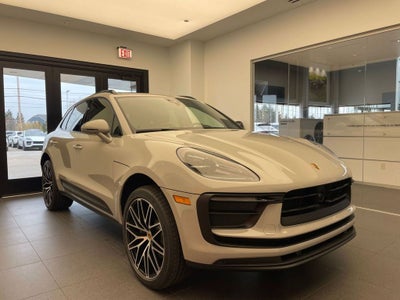 2026 Porsche Macan Base