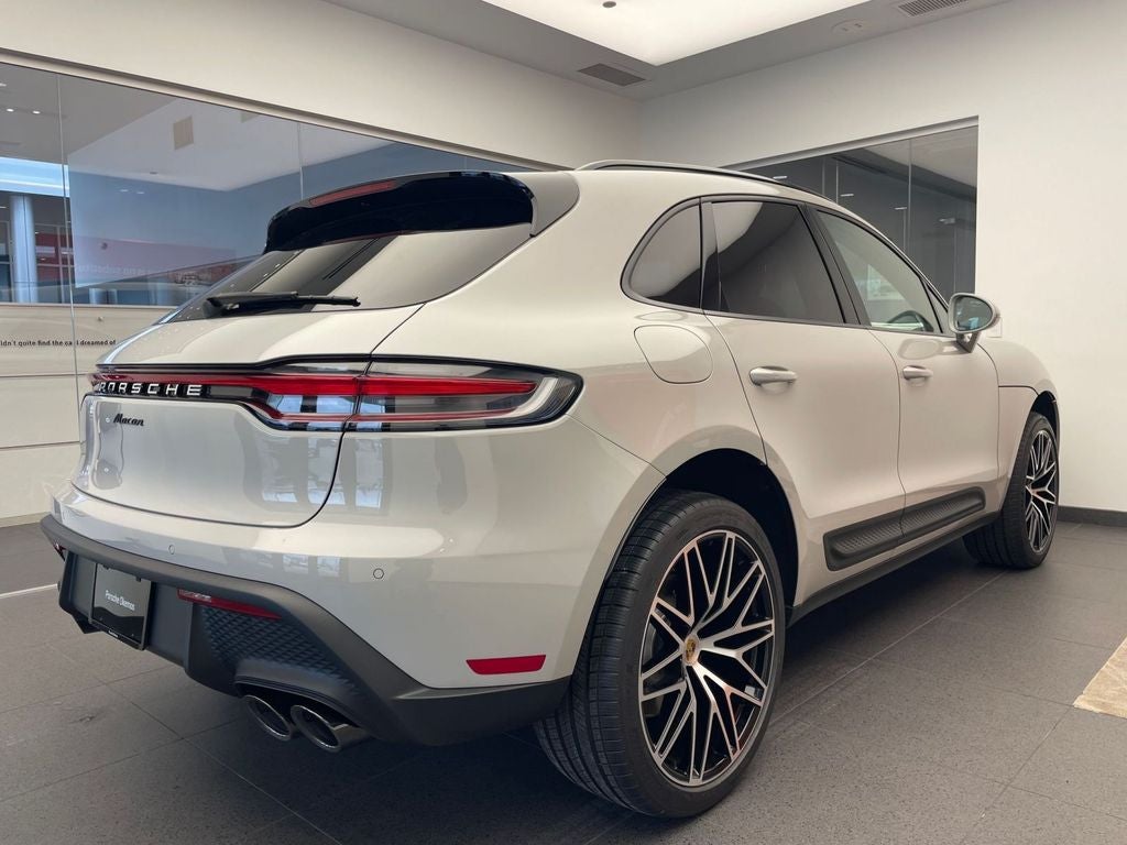 2026 Porsche Macan Base