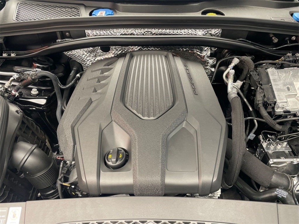 2026 Porsche Macan Base