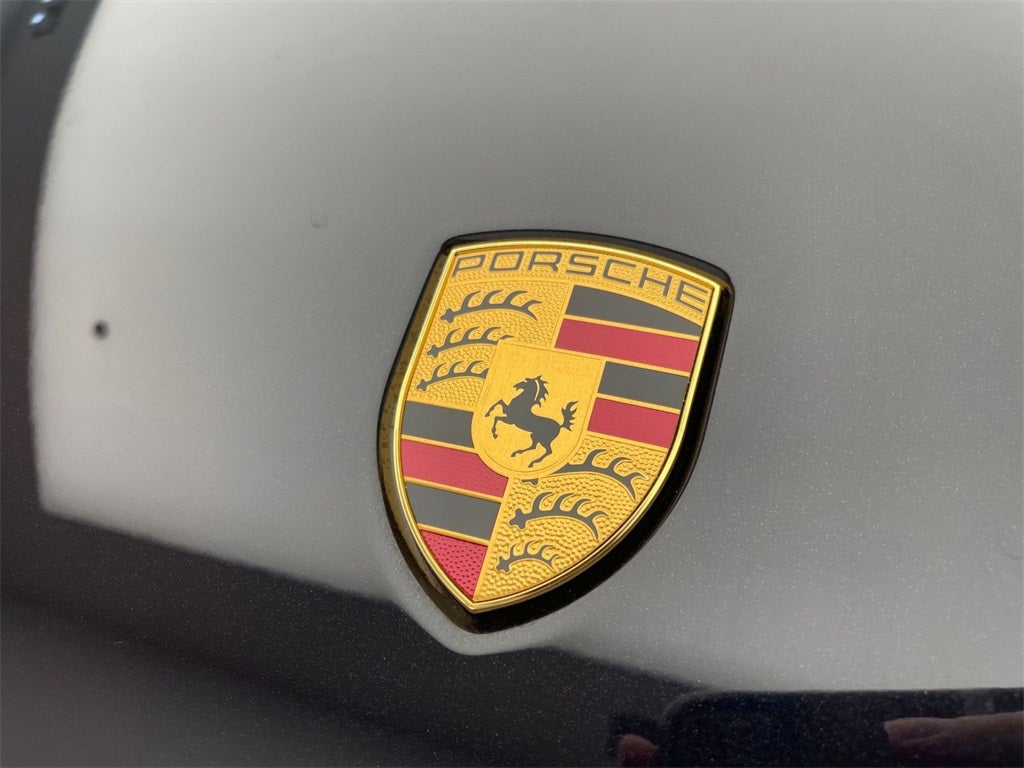 2026 Porsche Macan Base