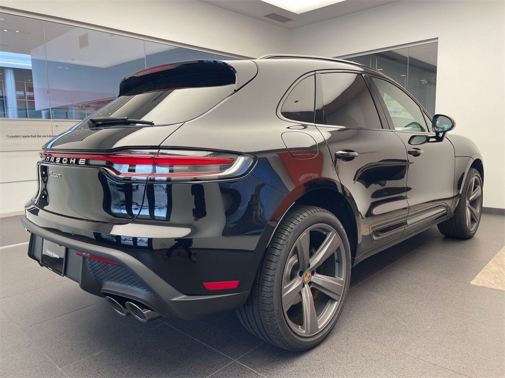 2026 Porsche Macan Base