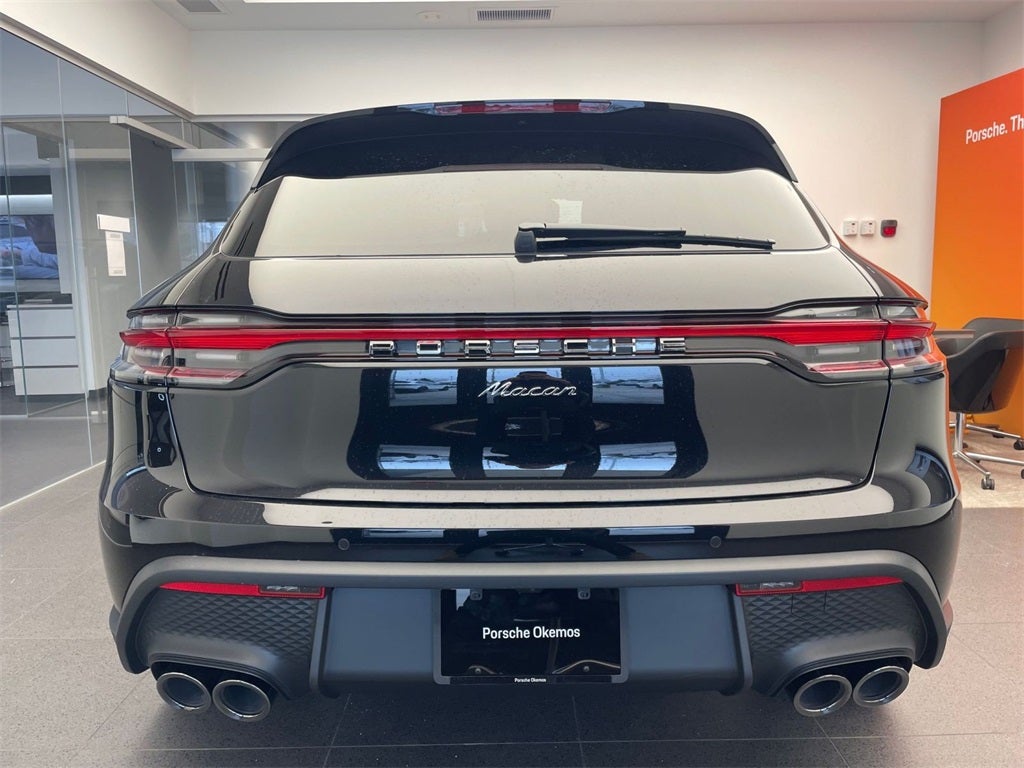 2026 Porsche Macan Base