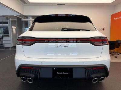 2026 Porsche Macan Base