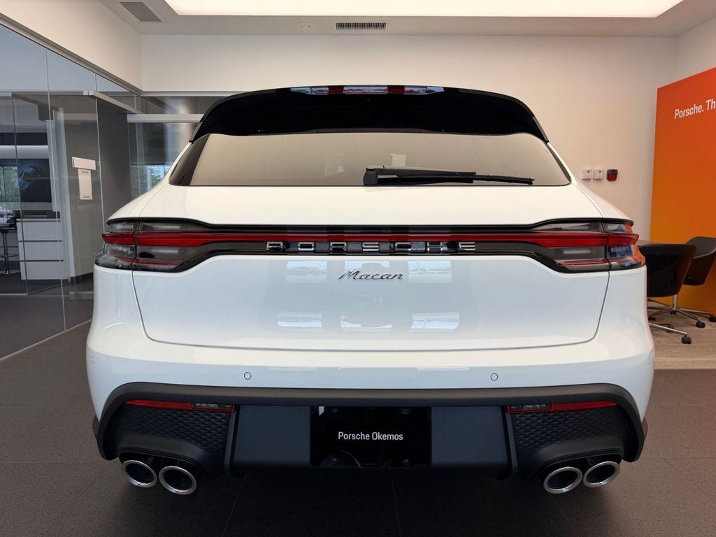 2026 Porsche Macan Base