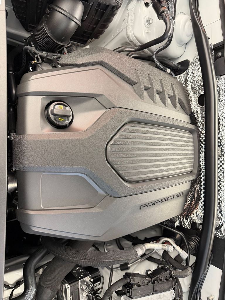 2026 Porsche Macan Base