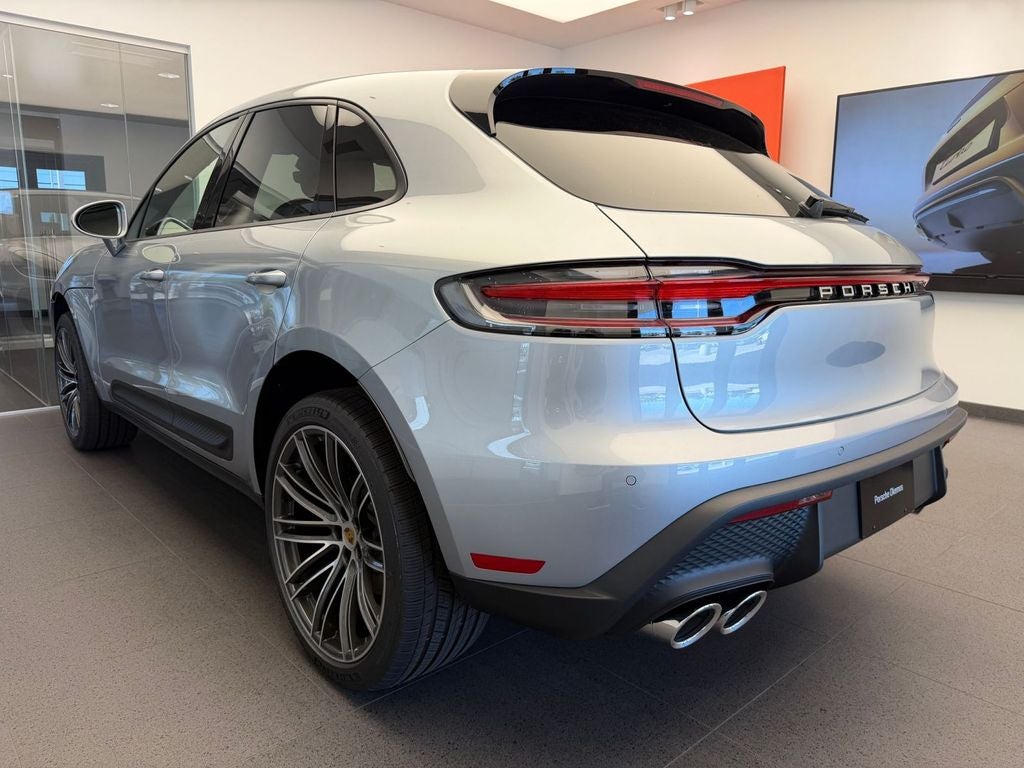 2026 Porsche Macan Base