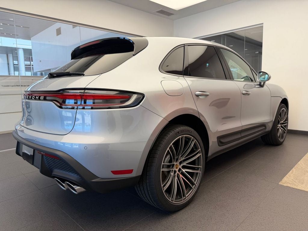 2026 Porsche Macan Base