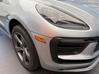 2026 Porsche Macan Base