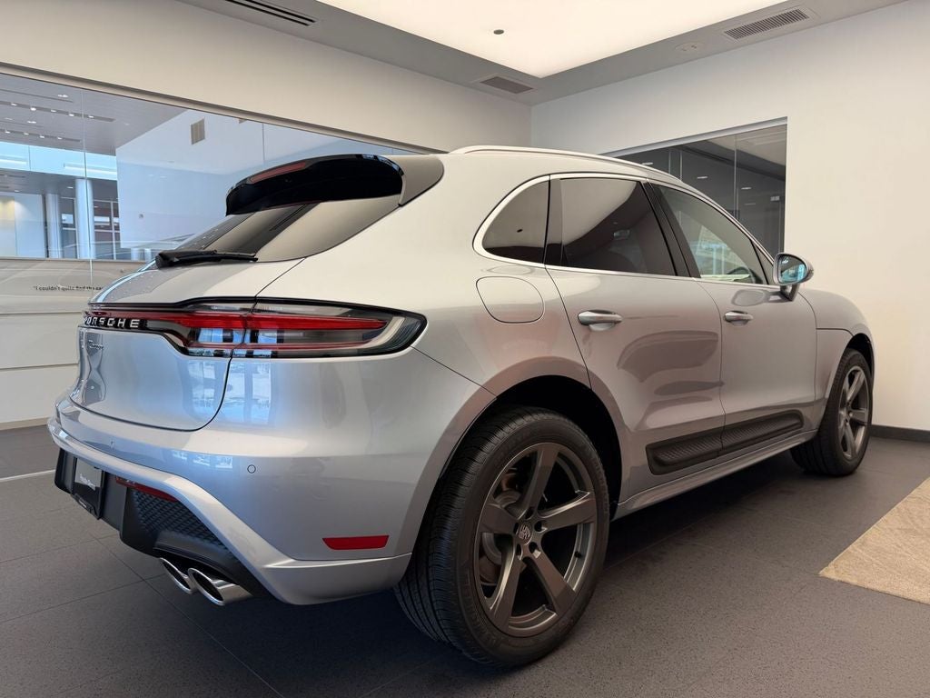 2026 Porsche Macan Base