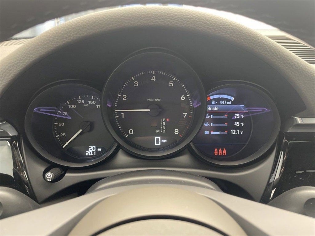 2025 Porsche Macan Base