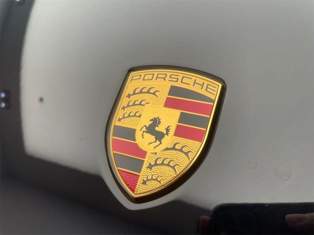 2026 Porsche Macan Base