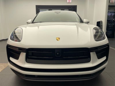 2026 Porsche Macan Base