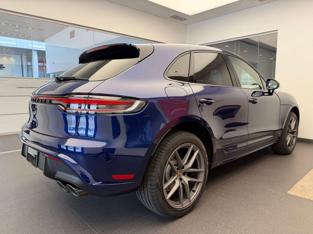 2026 Porsche Macan Base