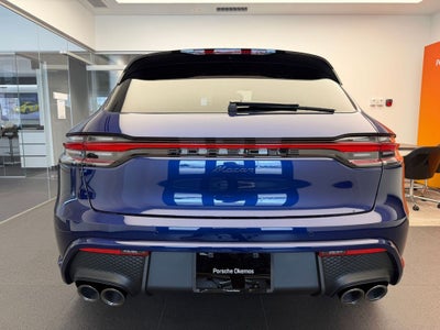 2026 Porsche Macan Base