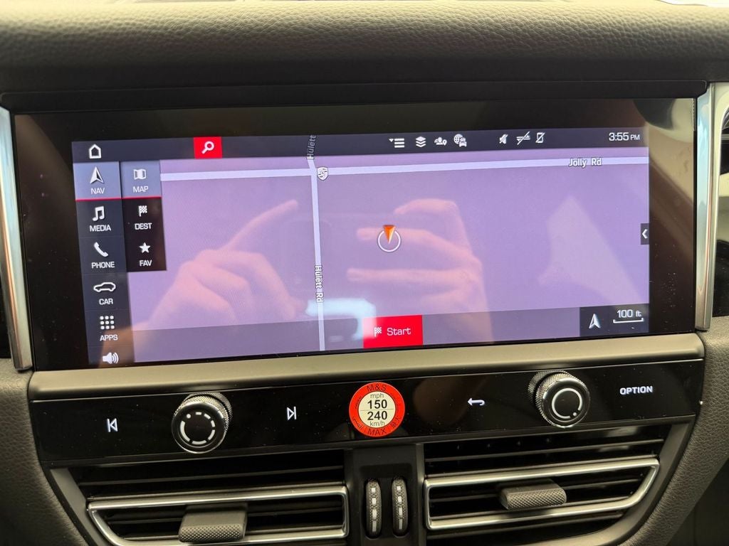 2026 Porsche Macan Base