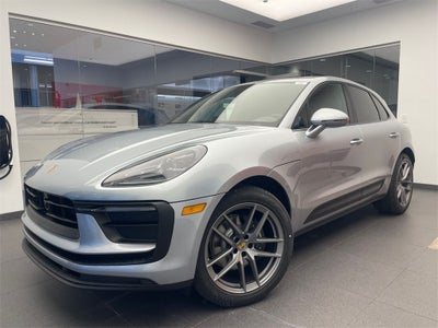2026 Porsche Macan Base