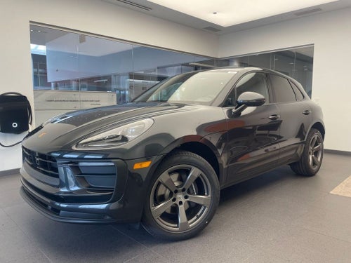 2026 Porsche Macan Base