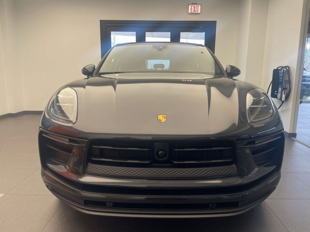 2026 Porsche Macan Base