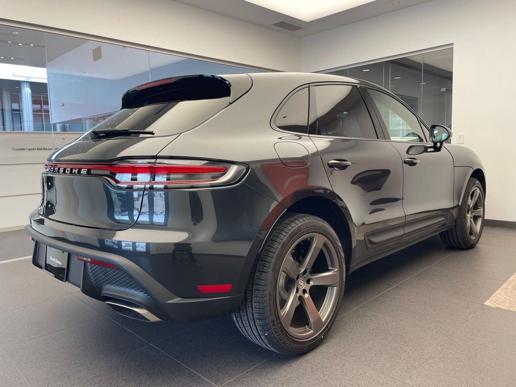 2026 Porsche Macan Base