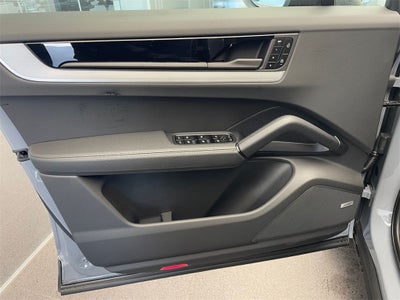 2026 Porsche Cayenne Base