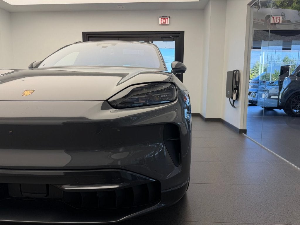 2026 Porsche Cayenne Base