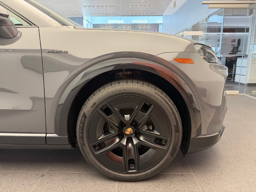 2026 Porsche Cayenne Base