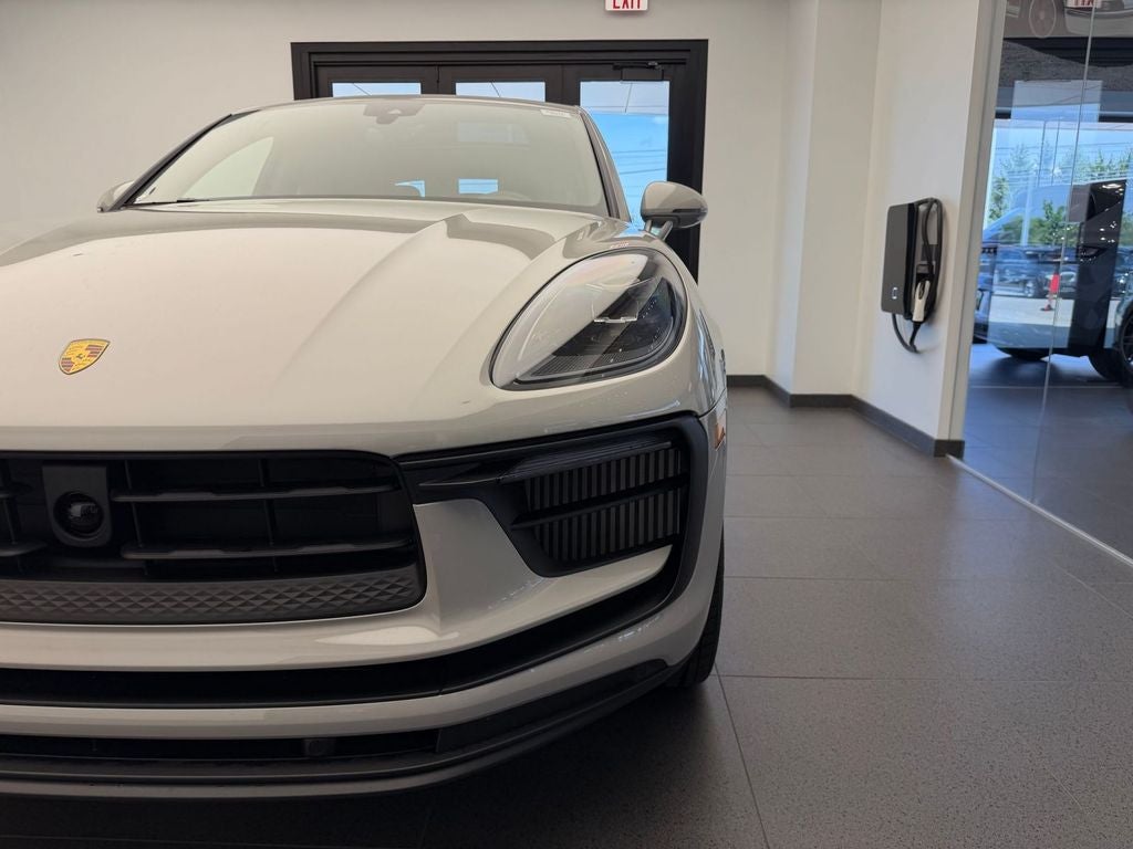 2026 Porsche Macan S