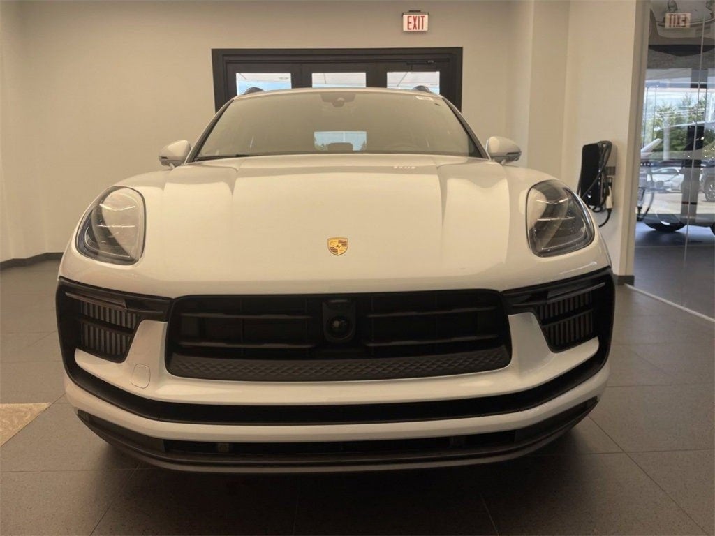 2025 Porsche Macan S