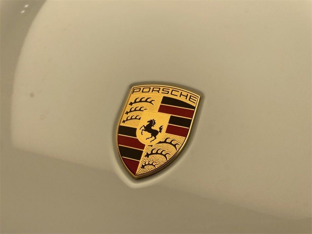 2025 Porsche Macan S