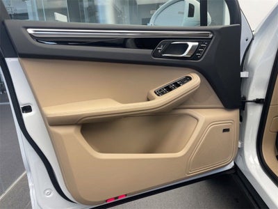 2025 Porsche Macan S