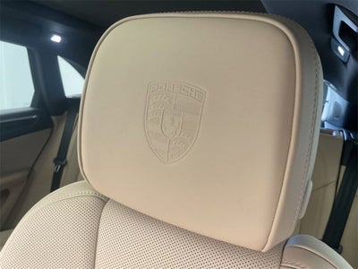 2025 Porsche Macan S