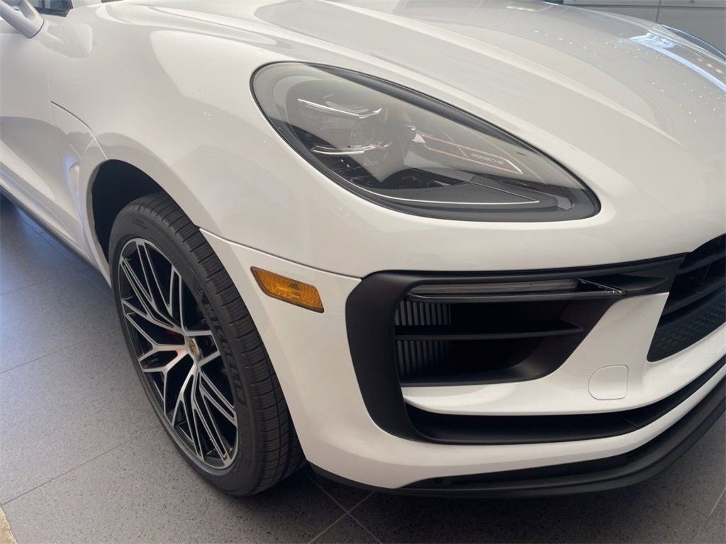 2025 Porsche Macan S