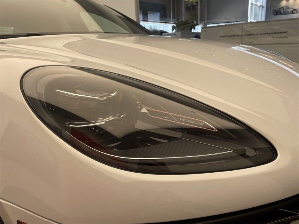 2025 Porsche Macan S