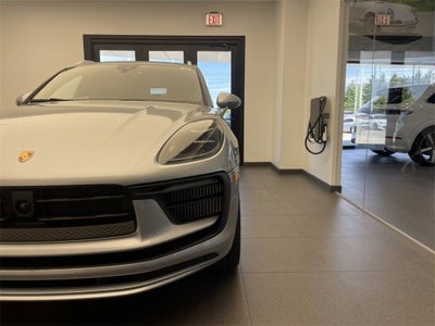 2025 Porsche Macan S