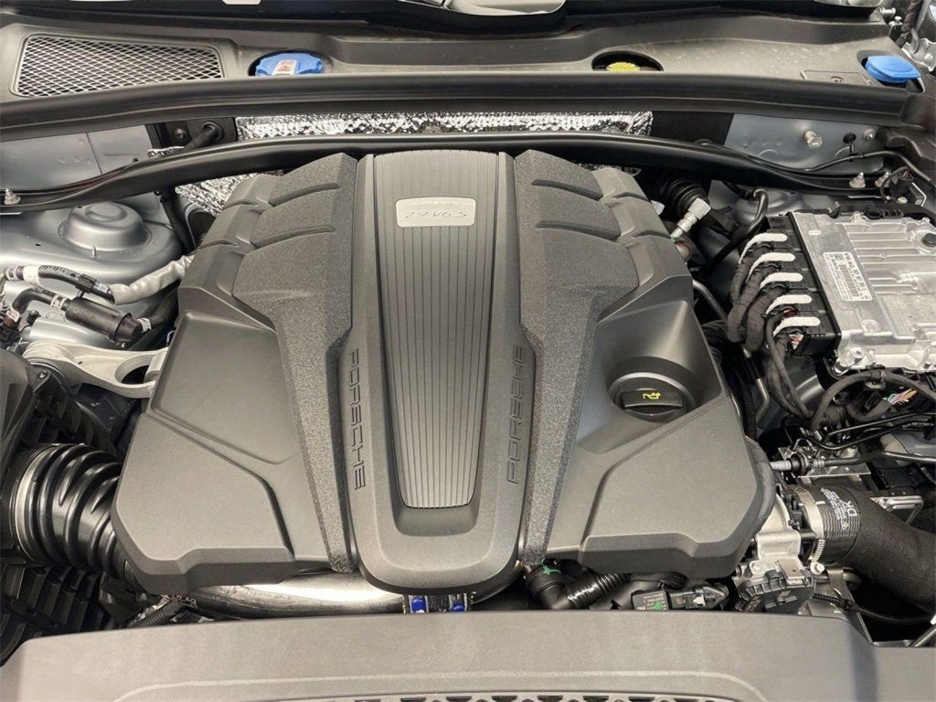 2025 Porsche Macan S