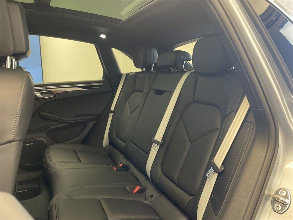 2025 Porsche Macan S