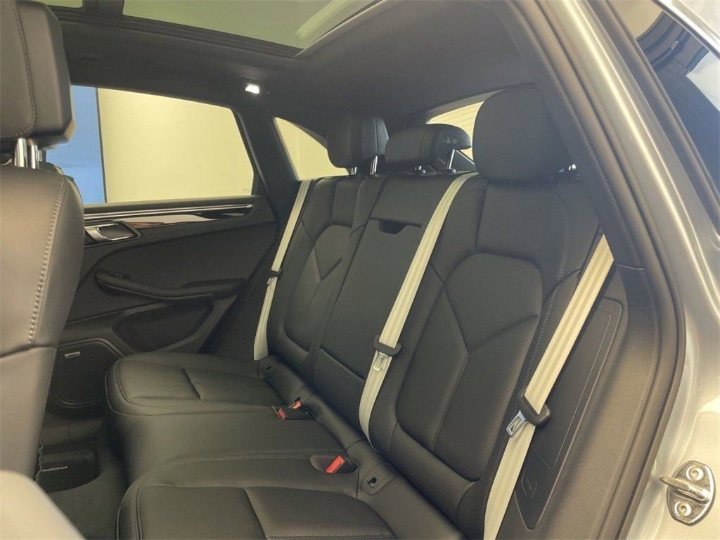 2025 Porsche Macan S