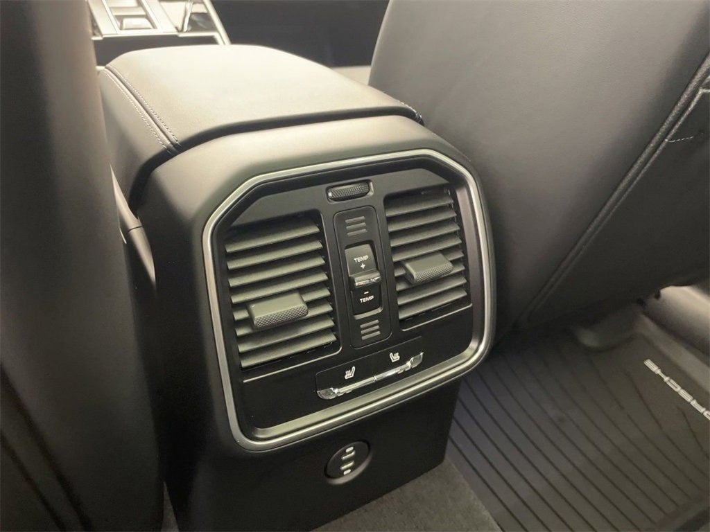 2025 Porsche Macan S