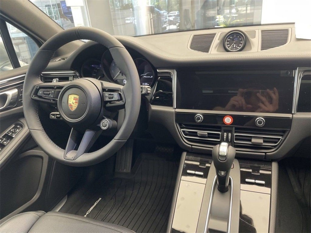 2025 Porsche Macan S