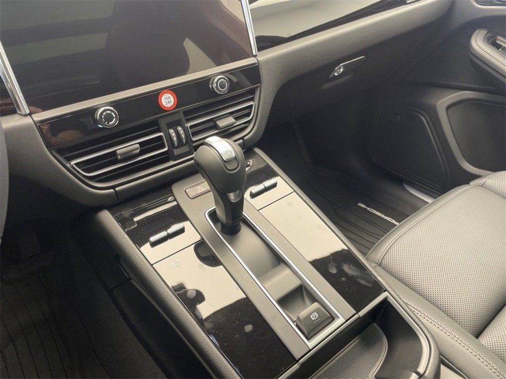 2025 Porsche Macan S