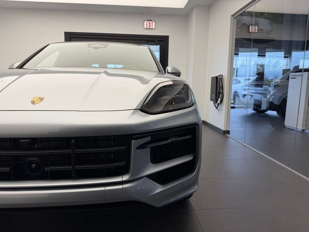 2026 Porsche Cayenne Coupe Base