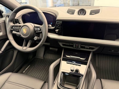 2026 Porsche Cayenne Coupe Base