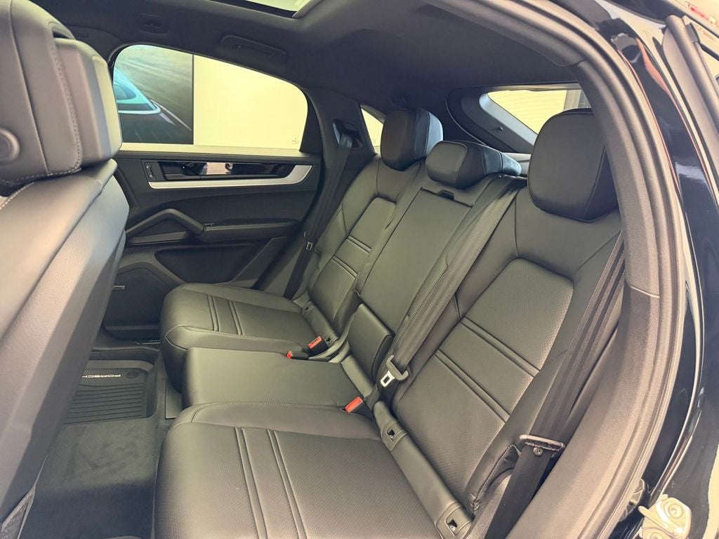 2026 Porsche Cayenne Coupe Base
