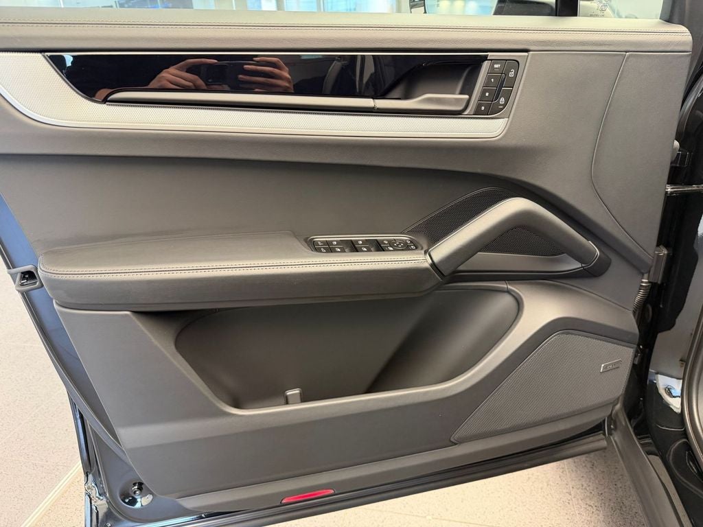 2026 Porsche Cayenne Coupe Base