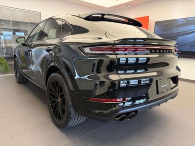 2026 Porsche Cayenne Coupe Base