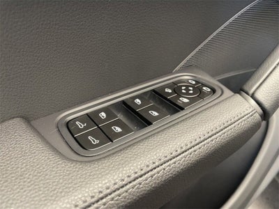 2025 Porsche Cayenne Base